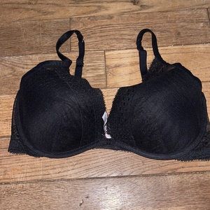 VS Victoria’s Secret Bra